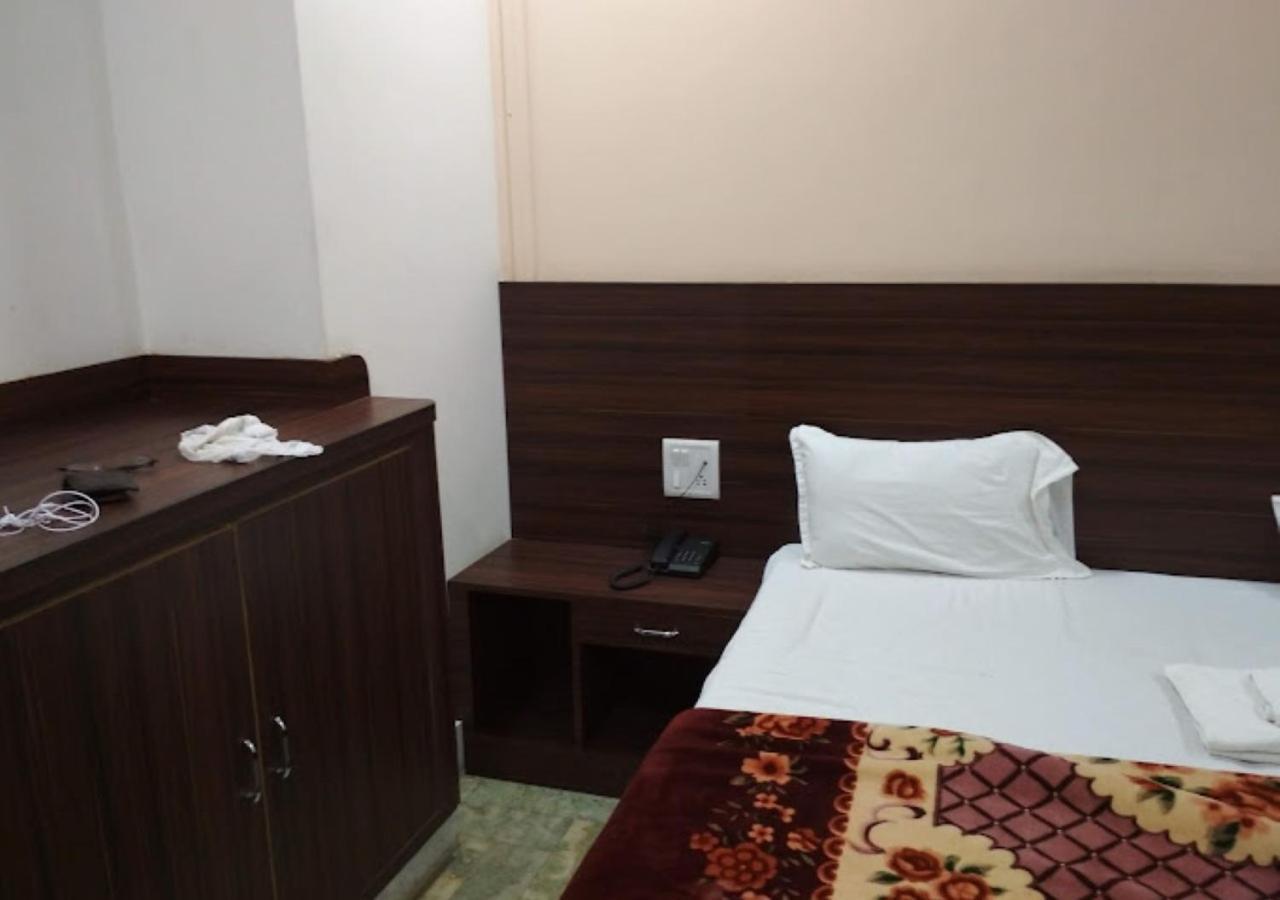 Liberty Guest House Varanasi Exterior foto