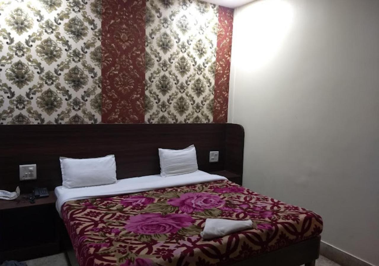 Liberty Guest House Varanasi Exterior foto